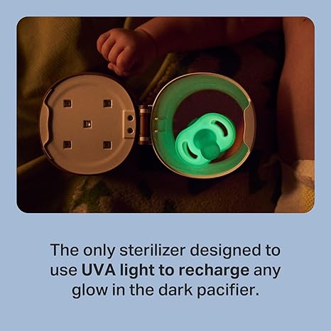 Tommee Tippee NightGlow Pod with 0-6m Ultra-Light NightGlow Soother