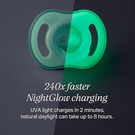 Tommee Tippee NightGlow Pod with 0-6m Ultra-Light NightGlow Soother