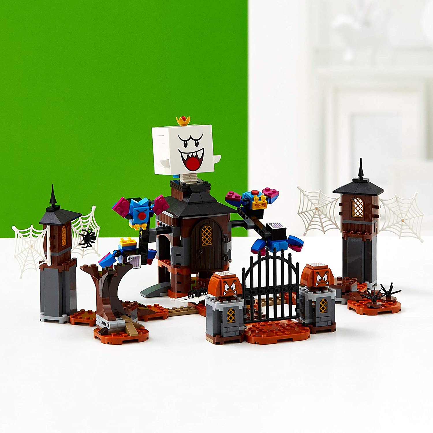 Lego king boo and the haunted yard expansion set - 71377le