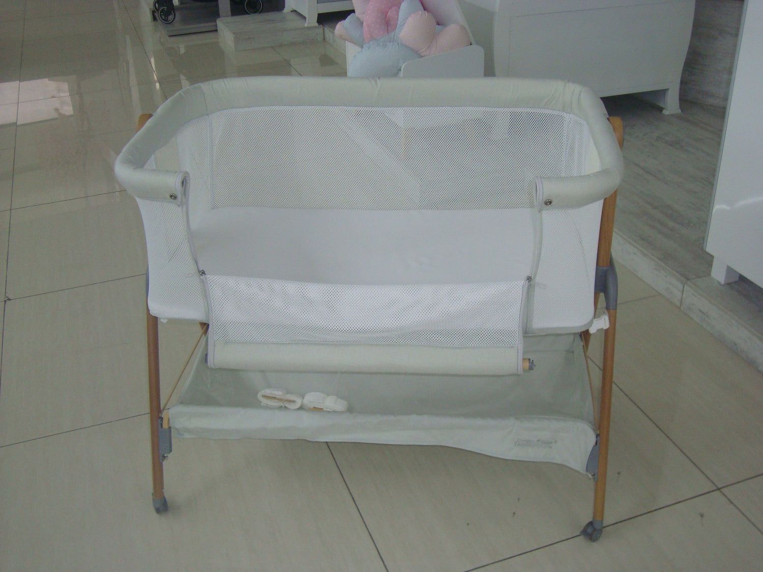 Mummy Style Side Bed