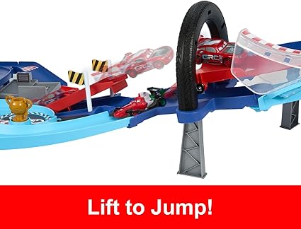 Mattel Disney and Pixar Cars Playset with 2 Toy Cars, Lightning McQueen &amp; Francesco Bernoulli