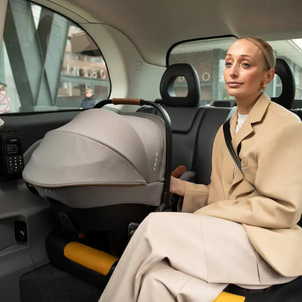 NUNA Stroller Triv Next Caviar with Pipa Urban ISOFIX Car Seat